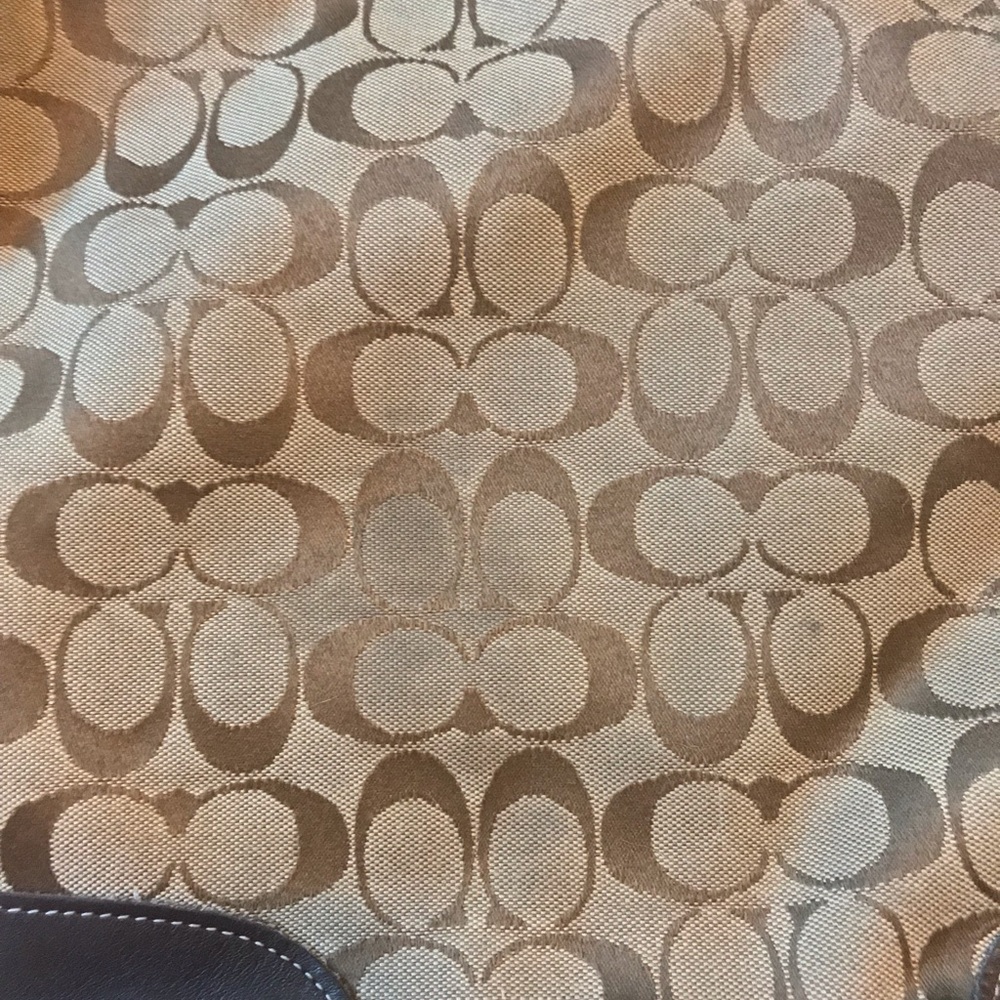 Authentic Coach Purse - Picture 2 of 4